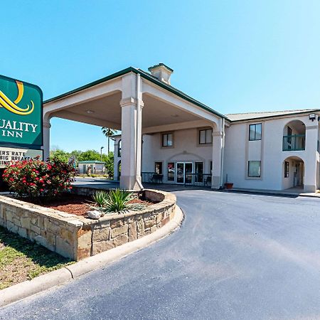 Quality Inn Three Rivers Extérieur photo