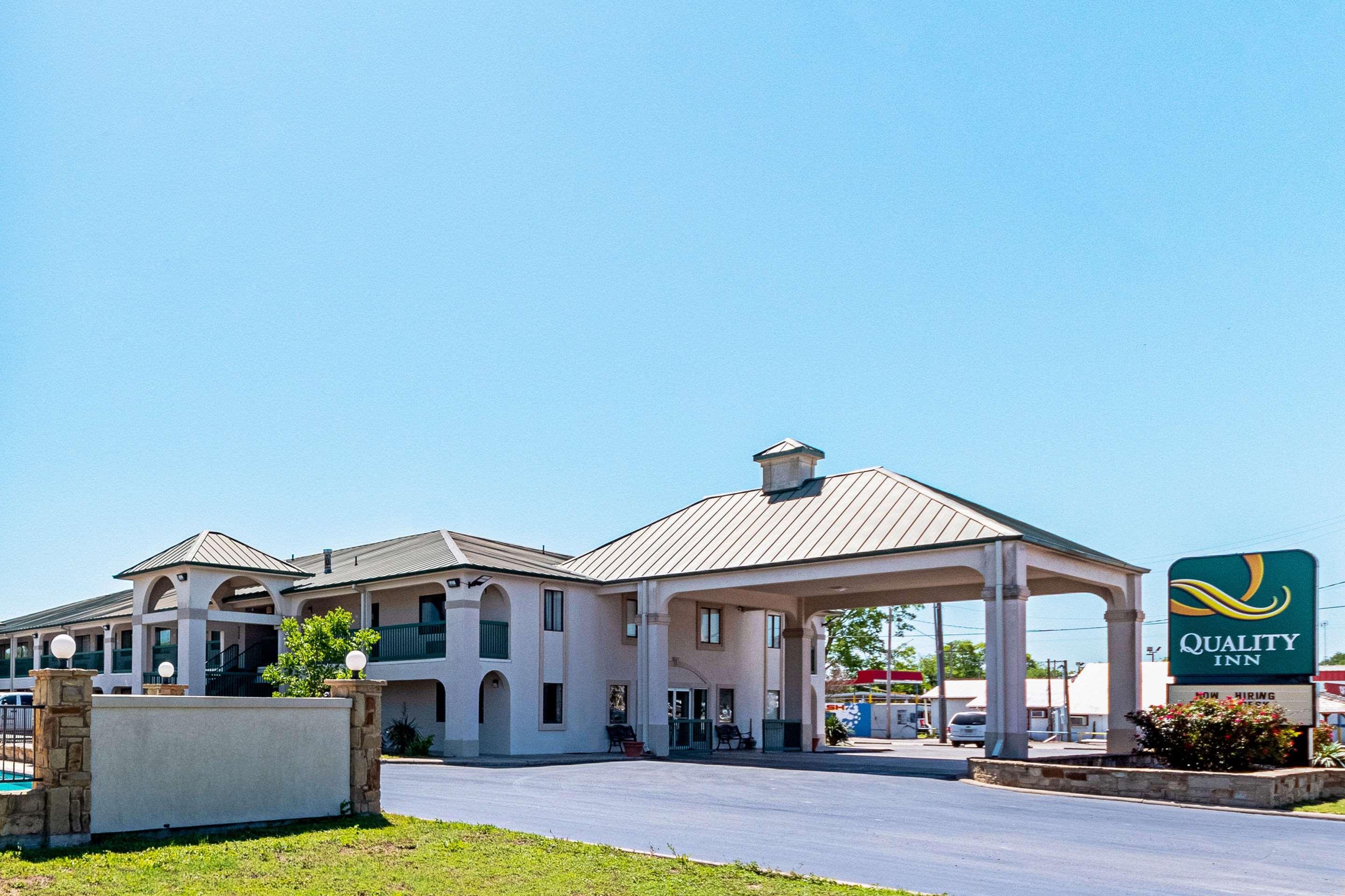 Quality Inn Three Rivers Extérieur photo