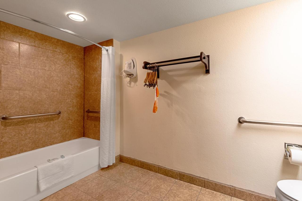 Quality Inn Three Rivers Extérieur photo